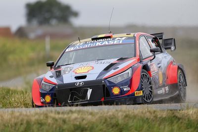 WRC Belgium: Neuville heads Hyundai 1-2 as penalty costs Evans