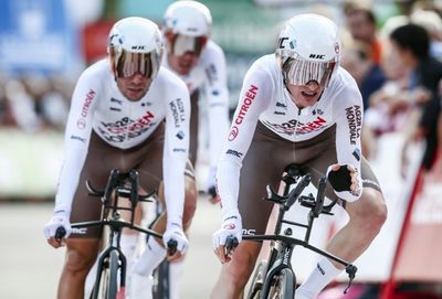 Jumbo-Visma win Vuelta a Espana opener in Utrecht