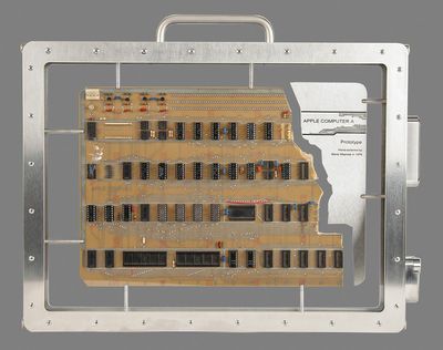 Jobs' Apple-1 computer prototype auctioned for nearly $700K