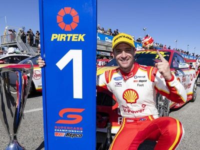 Davison nabs pole for Sandown Supersprint