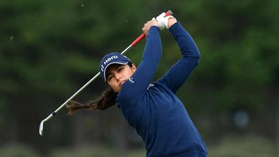 Late birdie helps Tvesa Malik make cut in Sotogrande