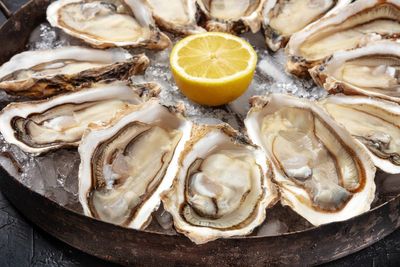 What to know about eating raw oysters safely after two reported deaths from shellfish