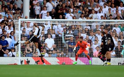 Aleksandar Mitrovic nets last-gasp winner as Fulham edge out rivals Brentford