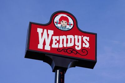 Wendy’s removes lettuce from sandwiches amid fears of an E.coli outbreak