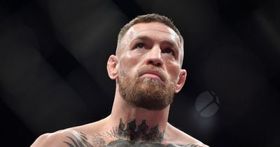 Conor McGregor calls Carl Froch a ' little scrawny pencil neck' in Twitter rant