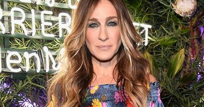 Sarah Jessica Parker joked about helping in kitchen in visit to busy Irish restaurant