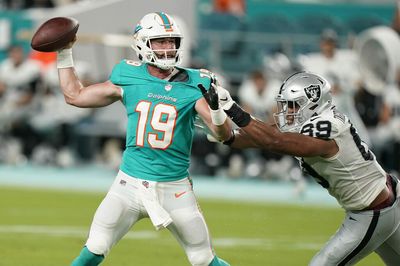 Fans react on Twitter during Dolphins’ loss vs. Raiders in preseason Week 2