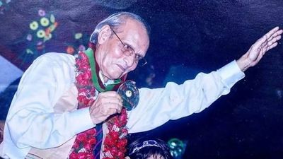 Indian football loses Olympian son in Samar Banerjee