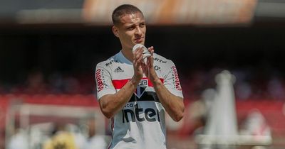 Antony’s Sao Paulo experience shows he can handle Manchester United pressure