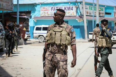 Somalis anxiously await news of loved ones as hotel siege ends