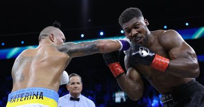 Deontay Wilder reacts to Anthony Joshua's second defeat by Oleksandr Usyk