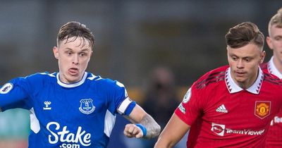 Manchester United take teenage forward on trial