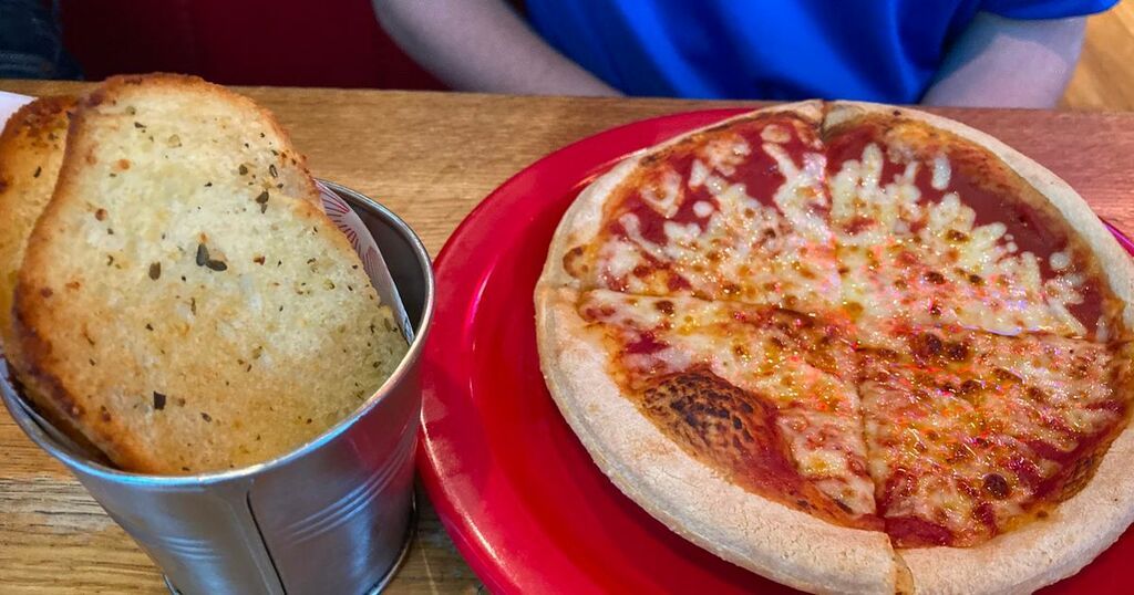 Pizza Hut's kids meals are boss but the buffet is…