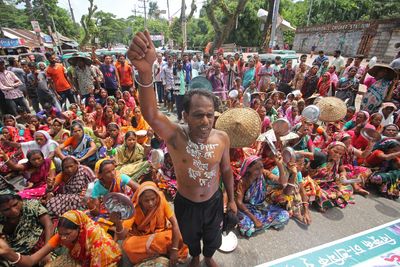 Why are Bangladesh tea garden workers protesting?