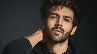 Bollywood: "Meri sabse commercial picture aa rahi hai", says Kartik Aaryan