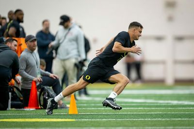 Devon Allen shows off his Olympic speed — and celebration — for the Eagles