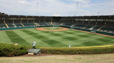 Orioles’ Martin Wipes Out Child While Sledding Down Hill at LLWS