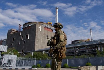 Calls for restraint as attacks continue near Ukraine power plant