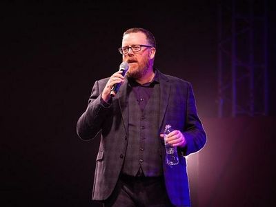 Frankie Boyle set to turn his 'wry eye' to the monarchy for Channel 4