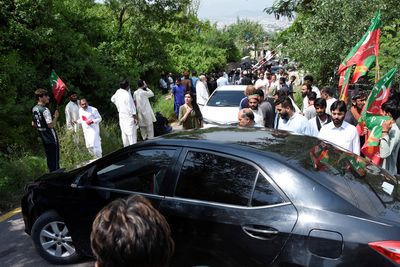 Ex-Pakistan PM Khan's supporters vow to block his arrest on terrorism charges