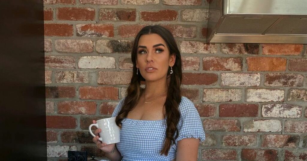 Mum who does OnlyFans as kids sleep says jealous…