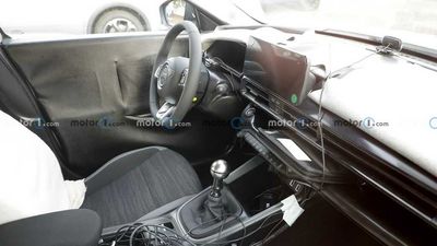 Jeep Small Crossover Spied, Interior Exposed For The First Time
