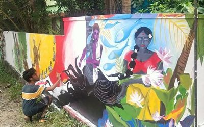 On this 2-km stretch, art is in abundance