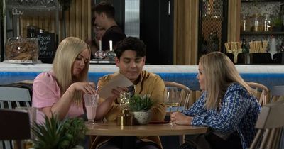 ITV Coronation Street fans bash 'repeated' storyline as Kelly and Aadi grow closer