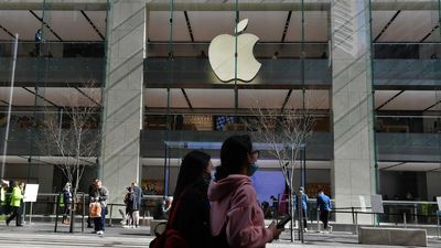 Apple workers deserve bigger slice: unions