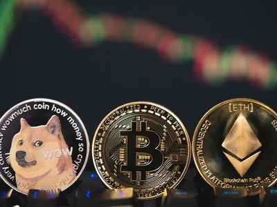 Bitcoin, Ethereum, Dogecoin Mixed Amid Wall Street Rout: Analyst Sees Bullish News For Crypto From Key Data This Week