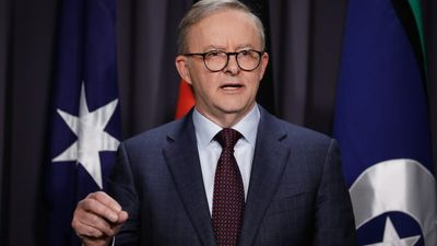 Scott Morrison's appointment valid but inconsistent with convention, solicitor-general finds