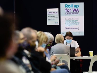 WA judge dismisses anti-vax cop challenge