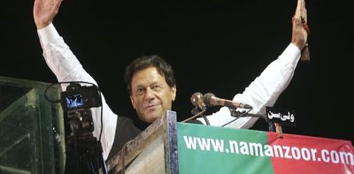 What's the dispute between Imran Khan and the Pakistan government about?