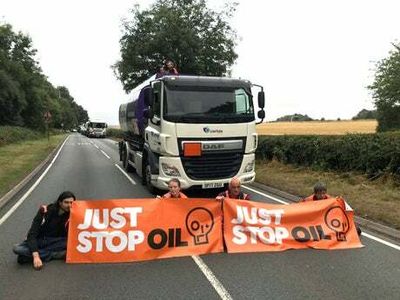 Just Stop Oil: Arrests as 50 eco-warriors blockade oil terminals