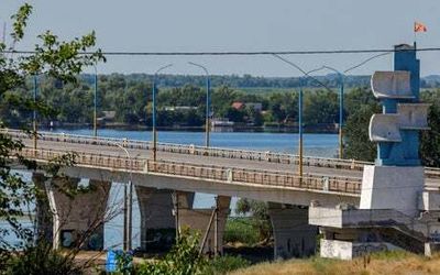 Russia creates floating bridge after Ukrainian forces destroyed key link