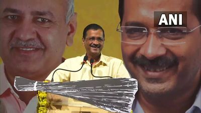 Manish Sisodia might be arrested in 2-3 days, claims Arvind Kejriwal; says BJP terrified of AAP's presence in Gujarat