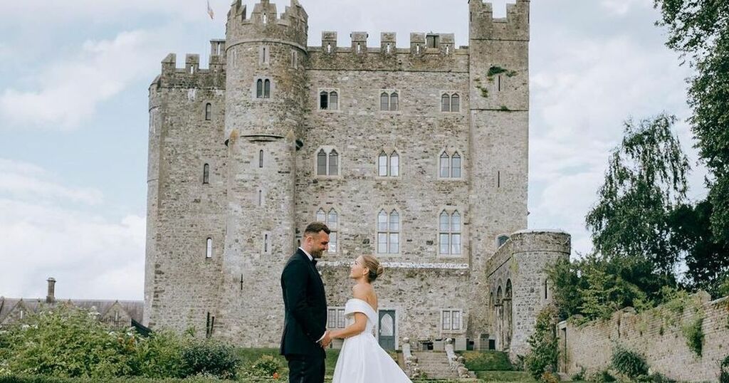 Rugby star Tadhg Beirne marries long-time girlfriend…