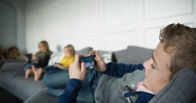 Digital interference 'affecting children's wellbeing' says psychologist