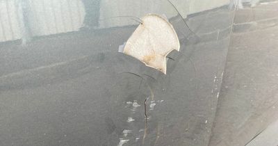 Derry PSNI vehicle damaged after "stones and bricks" thrown