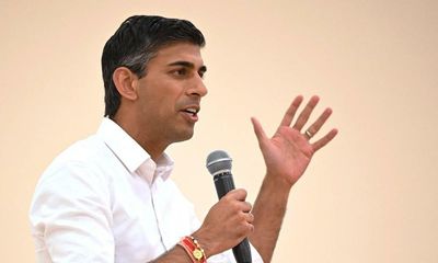 Rishi Sunak attacks Liz Truss’s plans to curb Bank of England’s independence