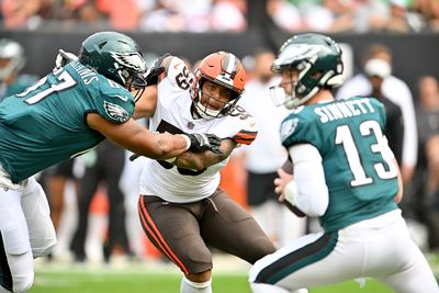 Eagles waive OT Jarrid Williams