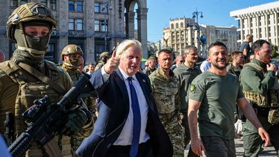 UK’s Johnson visits Ukraine on Independence Day, pledges more military aid