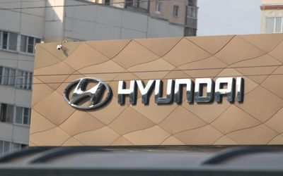 Thousands of Hyundai cars recalled over safety risk