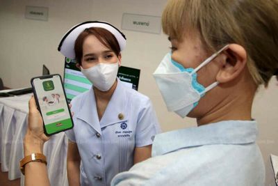 Survey: Healthcare ranks as top online activity