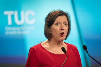 TUC unveils plan for £15 minimum wage as cost-of-living crisis bites