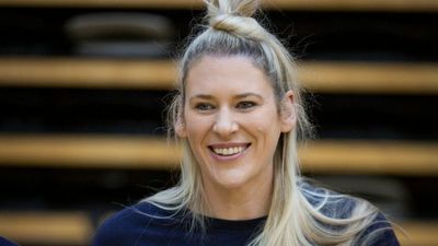 Lauren Jackson's return to basketball will continue with WNBL side the Southside Flyers