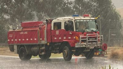 Australia prepares for fire season as parts of Central Australia and northern WA at higher risk