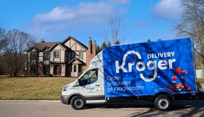 Kroger opens new warehouse in Maywood to expand delivery service