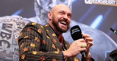 Tyson Fury sets deadline for Oleksandr Usyk fight to be agreed after £500million demand