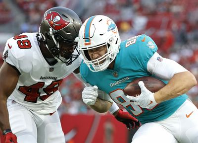 Report: Dolphins have had trade discussions for TE Mike Gesicki